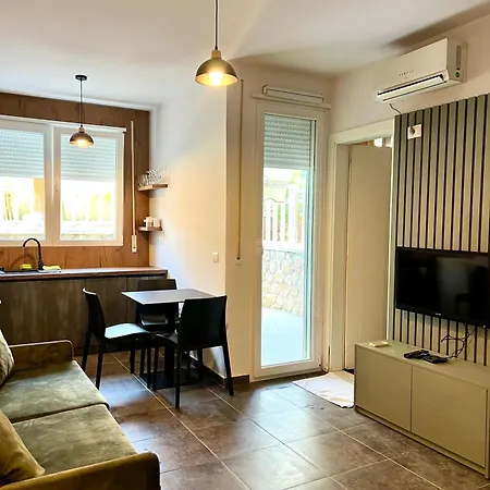 Daire Beach Studio Apartment *